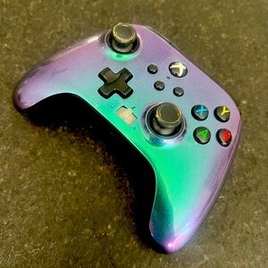 X Box Controller with Chameleon color changing surface